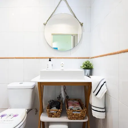 Appartement Home2book Charming With Interior Patio